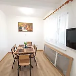 Lilly 36 זנוימו